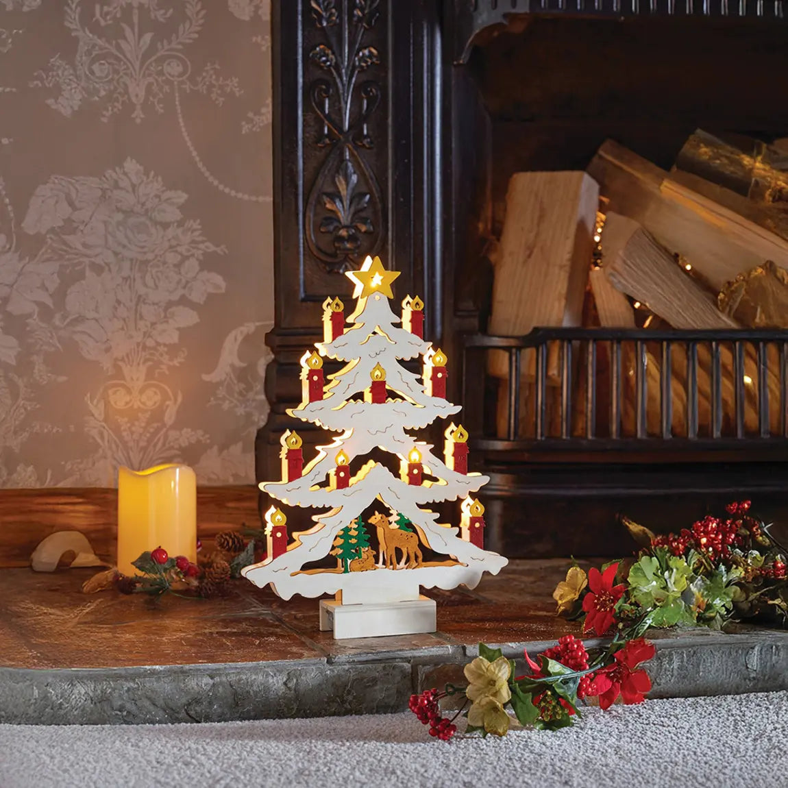 InLit Candle Tree Wooden Christmas Scene
